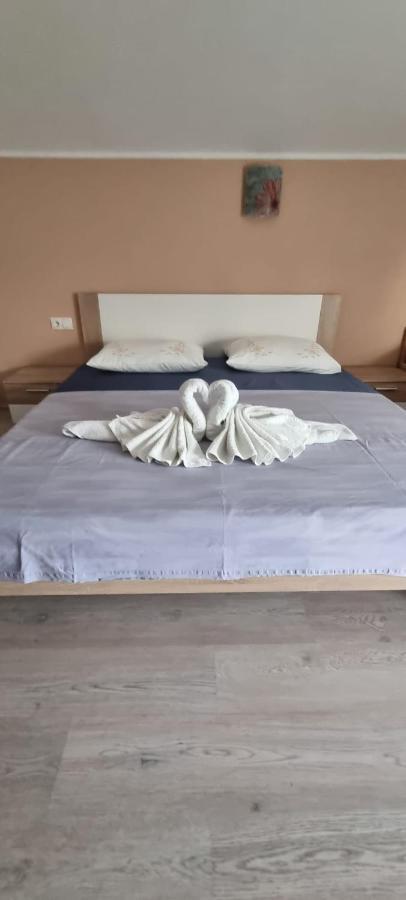 Apartmani Italo Biograd Na Moru Bagian luar foto