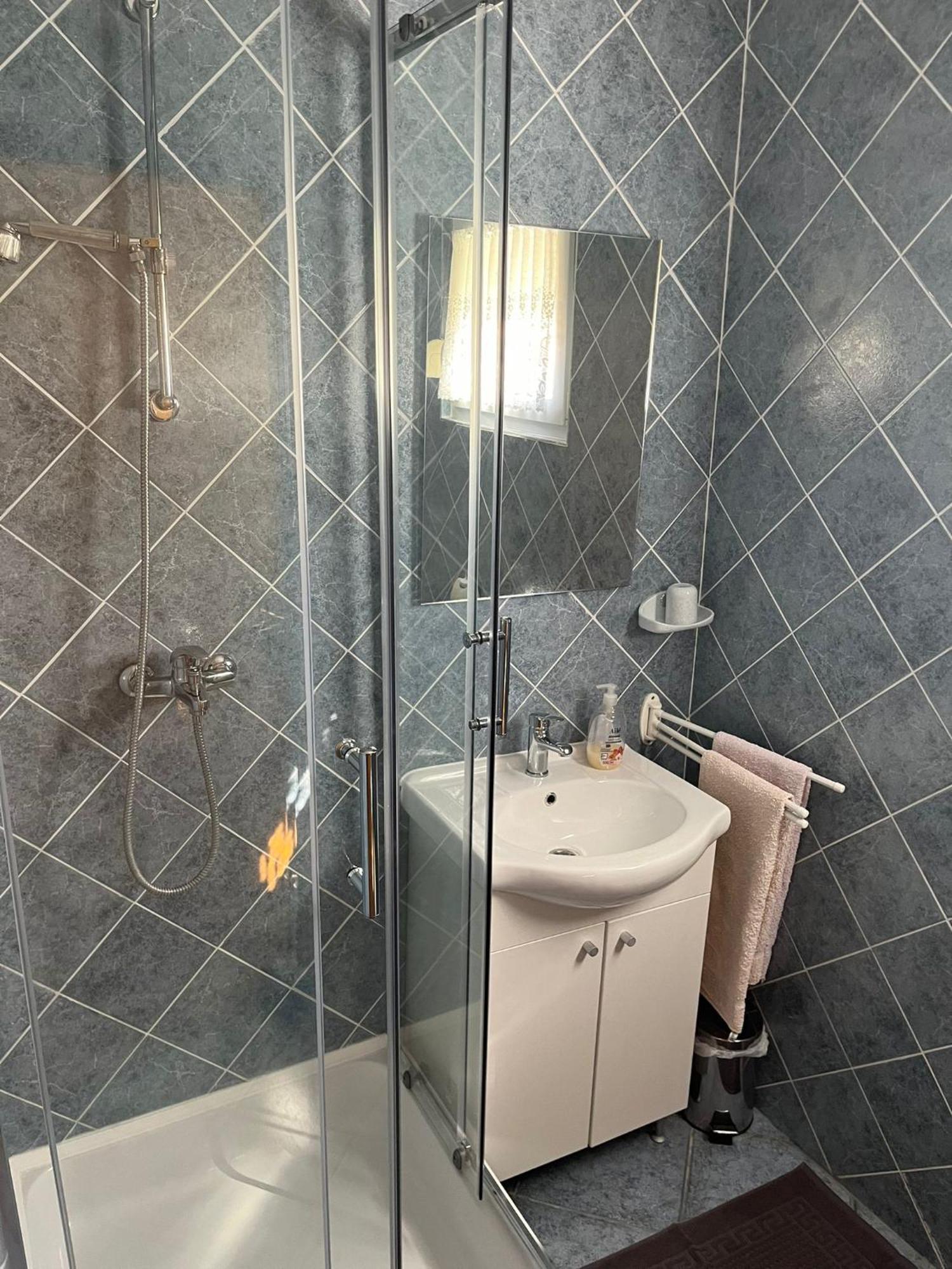 Apartmani Italo Biograd Na Moru Bagian luar foto